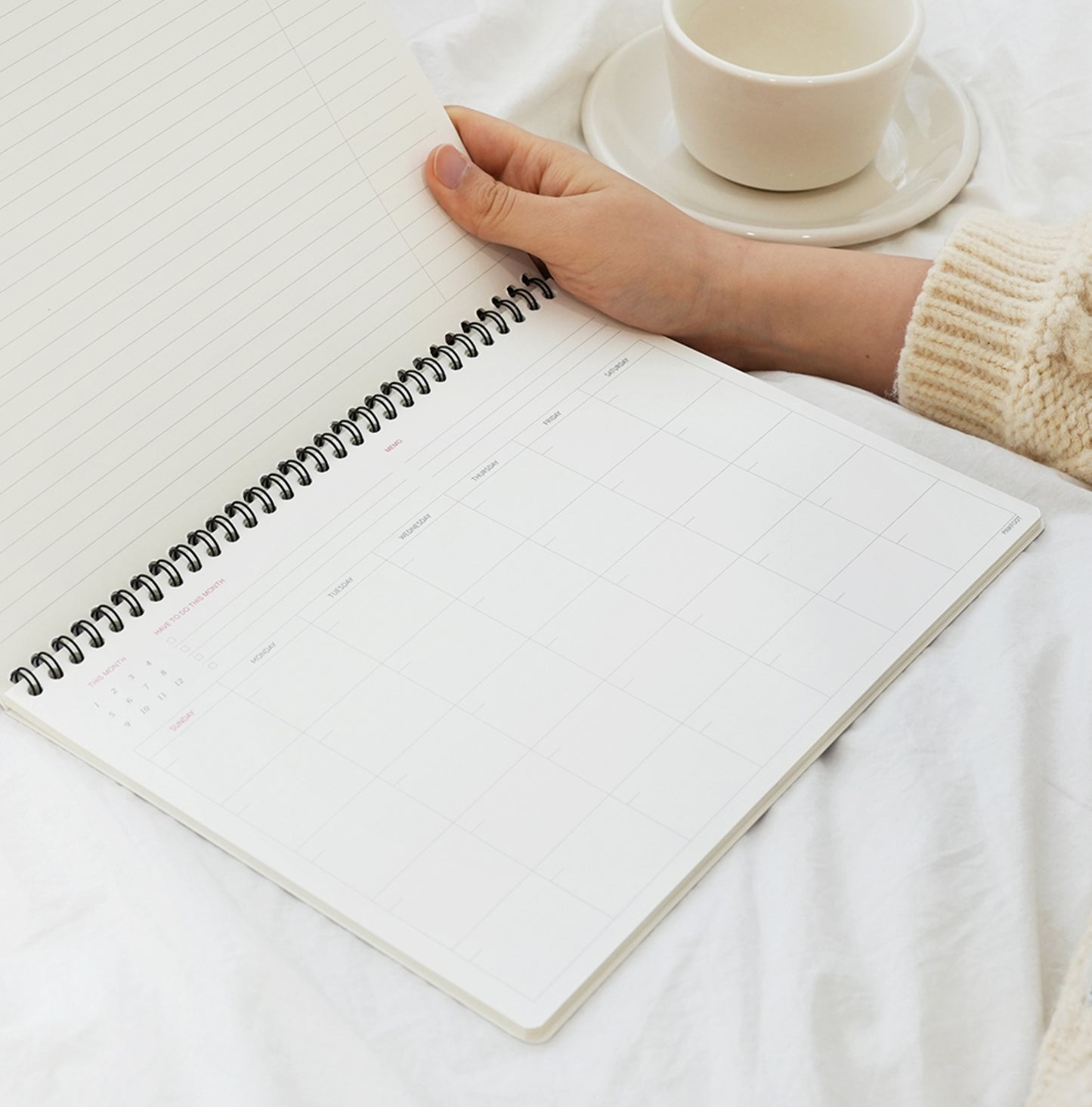 Minimalist Undated Desk Calendar - Simple and Practical