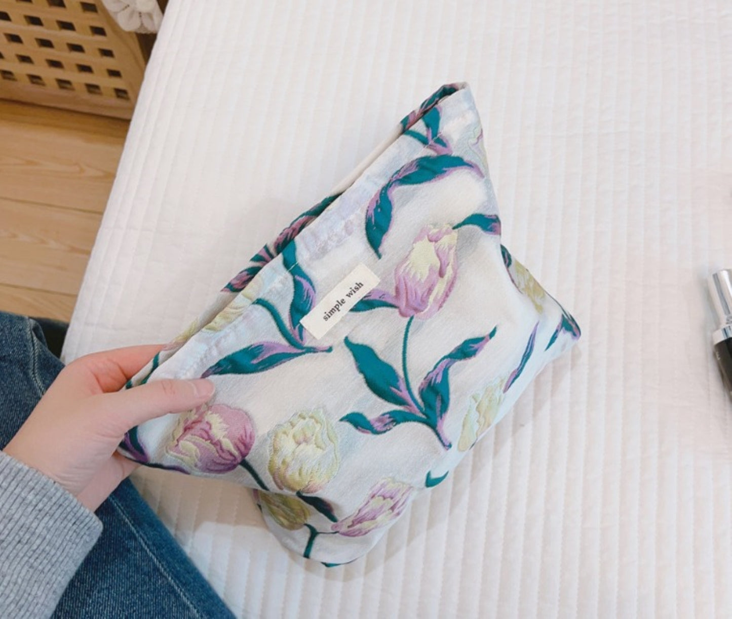 Floral Embroidered Fabric Pouch - ZoocomingTree