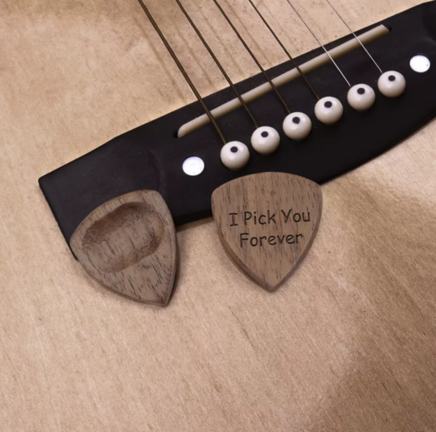 Guitar Shaped Pick Case - ZoocomingTree