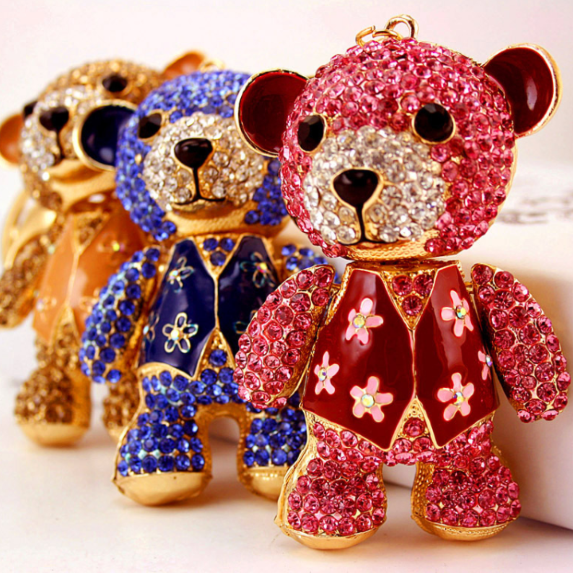 Rhinestone Teddy Bear Keychain - ZoocomingTree